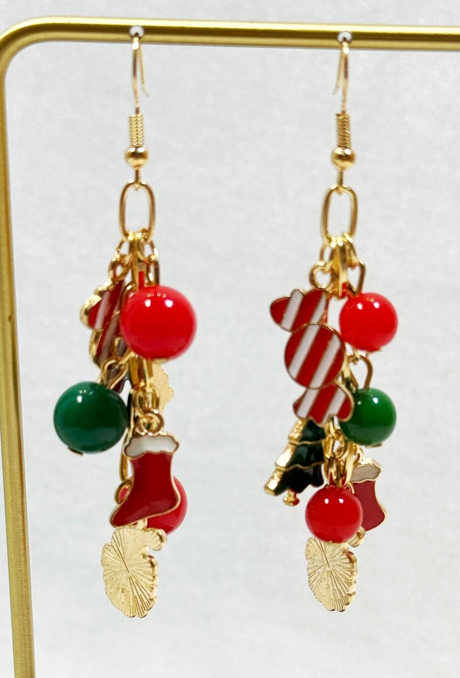 Christmas Charm Dangle Earrings Red Green Holiday Beaded Earrings 3.5" Long E383